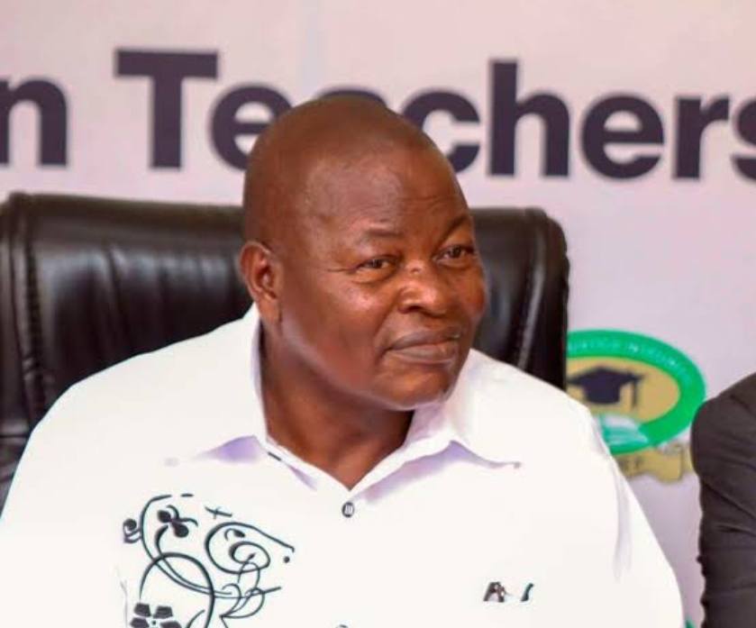 WIZARA YA ELIMU YAKOSOLEWA KATIKA UAJIRI WA WALIMU WA SEKONDARI MSINGI