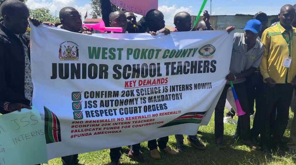 WALIMU WA JSS POKOT MAGHARIBI WAANDAMANA KUSHINIKIZA KUAJIRIWA KWA MKATABA WA KUDUMU