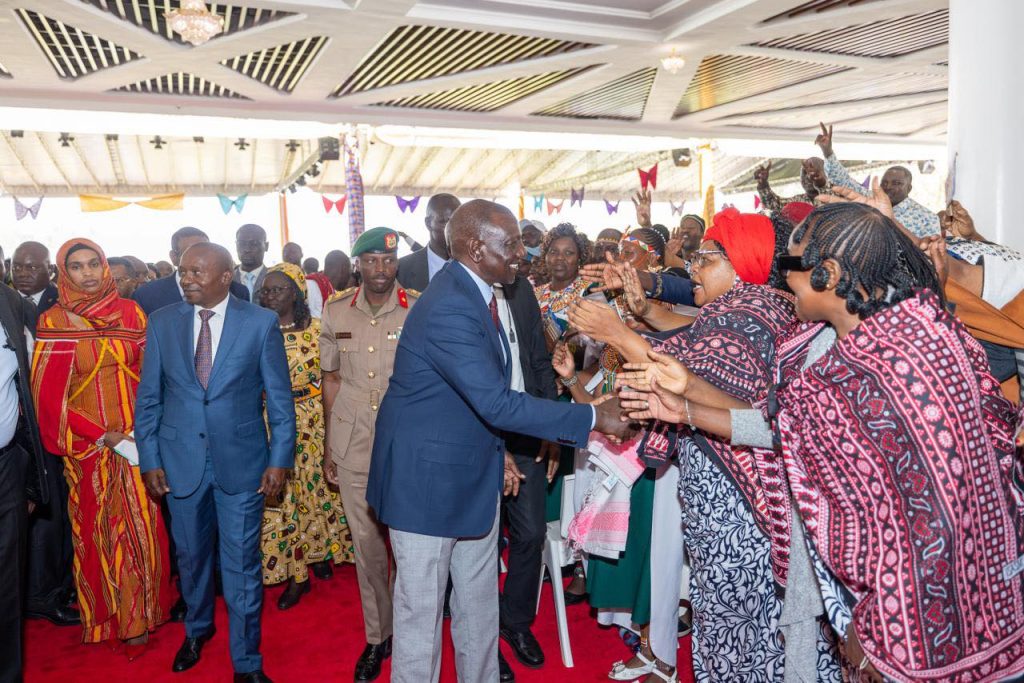 RAIS RUTO AAGIZA KUANZISHWA KWA MPANGO WA KILA MWAKA WA UFADHILI WA MASOMO WA SHILINGI MILIONI 500 ILI KUSAIDIA JAMII ZA WALIO WACHACHE