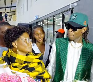 Read more about the article JOSE CHAMELEONE ARRIVES IN TANZANIA WITH HIS MOTHER AHEAD OF HISTORIC BONGO FLAVA HONORS PERFORMANCE