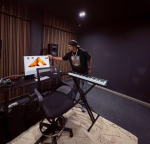 Read more about the article KRG THE DON REVIVES FAST CASH MUSIC GROUP WITH BRAND-NEW STUDIO, SPARKS SPECULATION OVER MAJOR COMEBACK