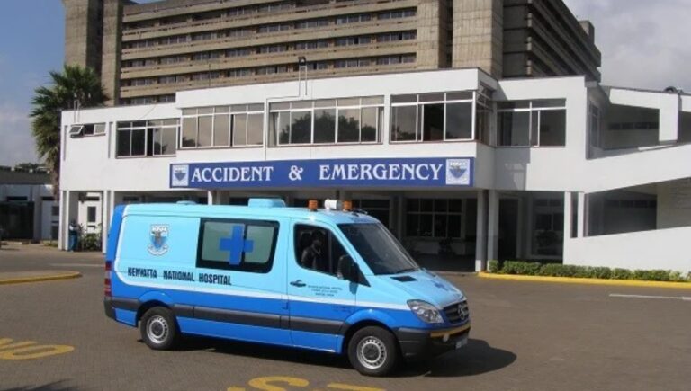 You are currently viewing KNH HIT BY PATIENT CONGESTION AS HEALTH WORKERS’ STRIKE IN COUNTIES DISRUPTS SERVICES IN COUNTIES