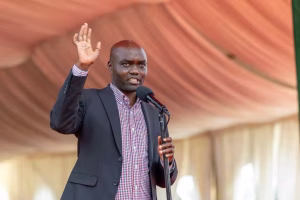 Read more about the article GAVANA ROTICH AMRAI RAIS KUFUNGUA UWANJA WA KAMARINY SIKU MOJA KABLA YA SHEREHE ZA MASHUJAA