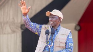 Read more about the article RUTO VOWS TO PUSH THROUGH KSH2 TRILLION DANGOTE REFINERY PROJECT, WARNS AGAINST FRUSTRATING INVESTORS