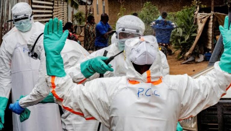 You are currently viewing SERIKALI YATANGAZA EBOLA KUWA UGONJWA HATARI WA MLIPUKO KENYA